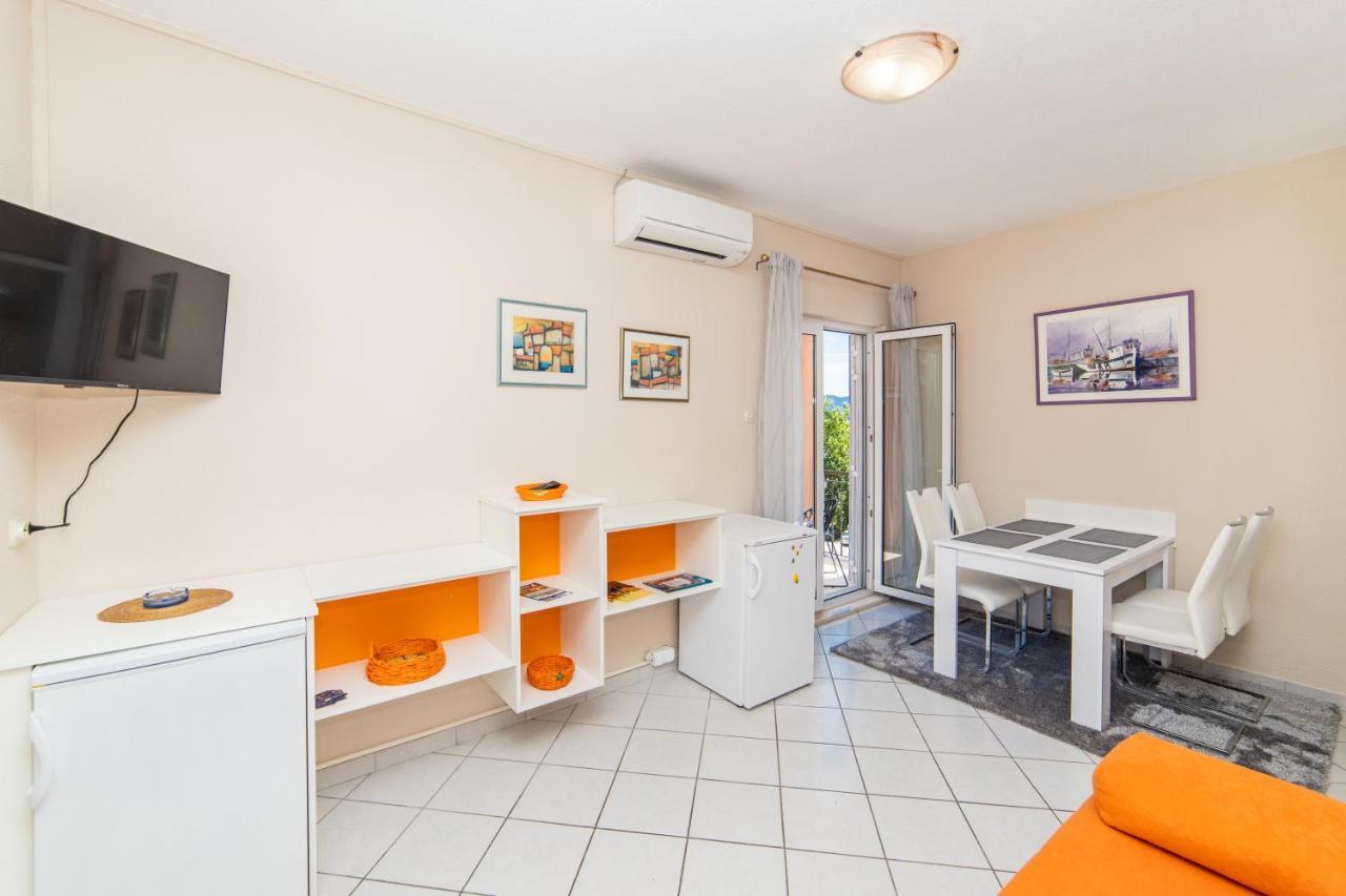 Apartmani Lile Gradac  Exteriör bild