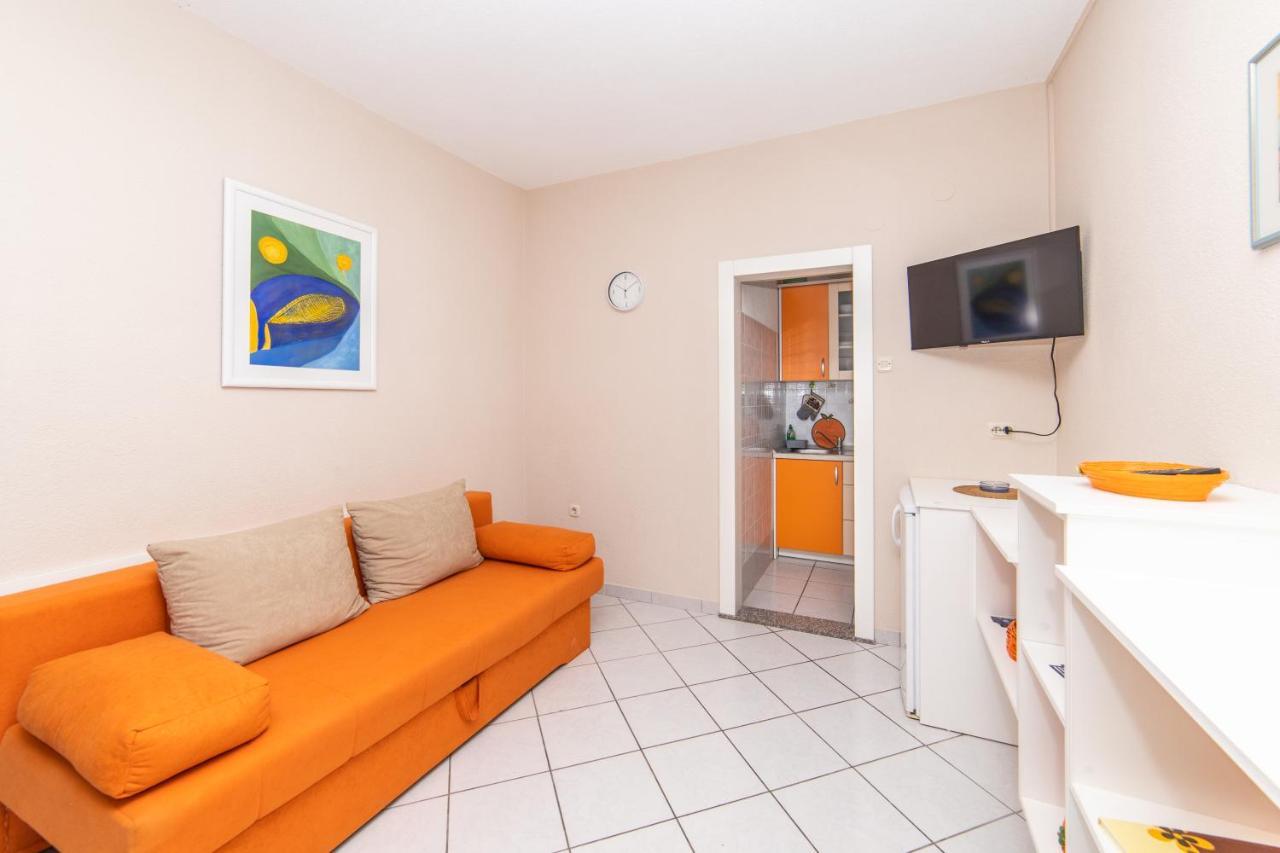 Apartmani Lile Gradac  Exteriör bild