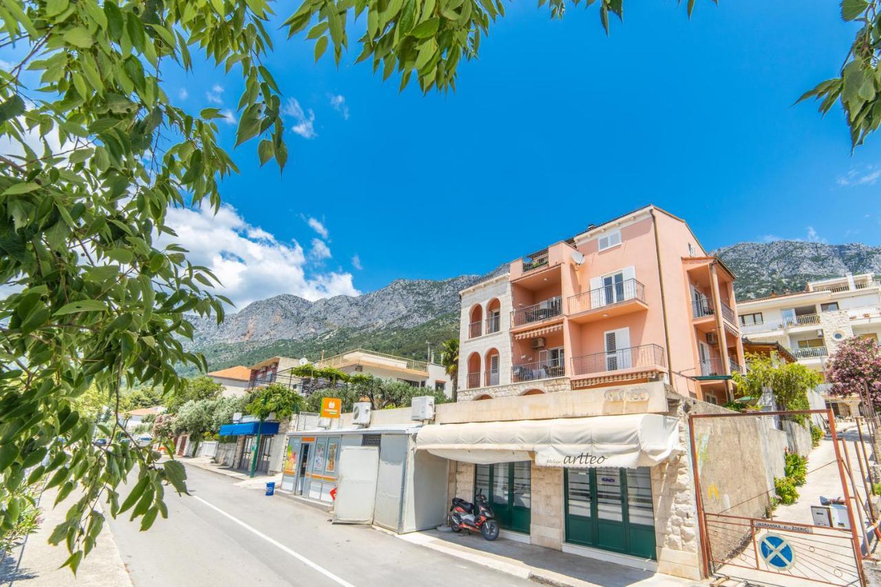 Apartmani Lile Gradac  Exteriör bild