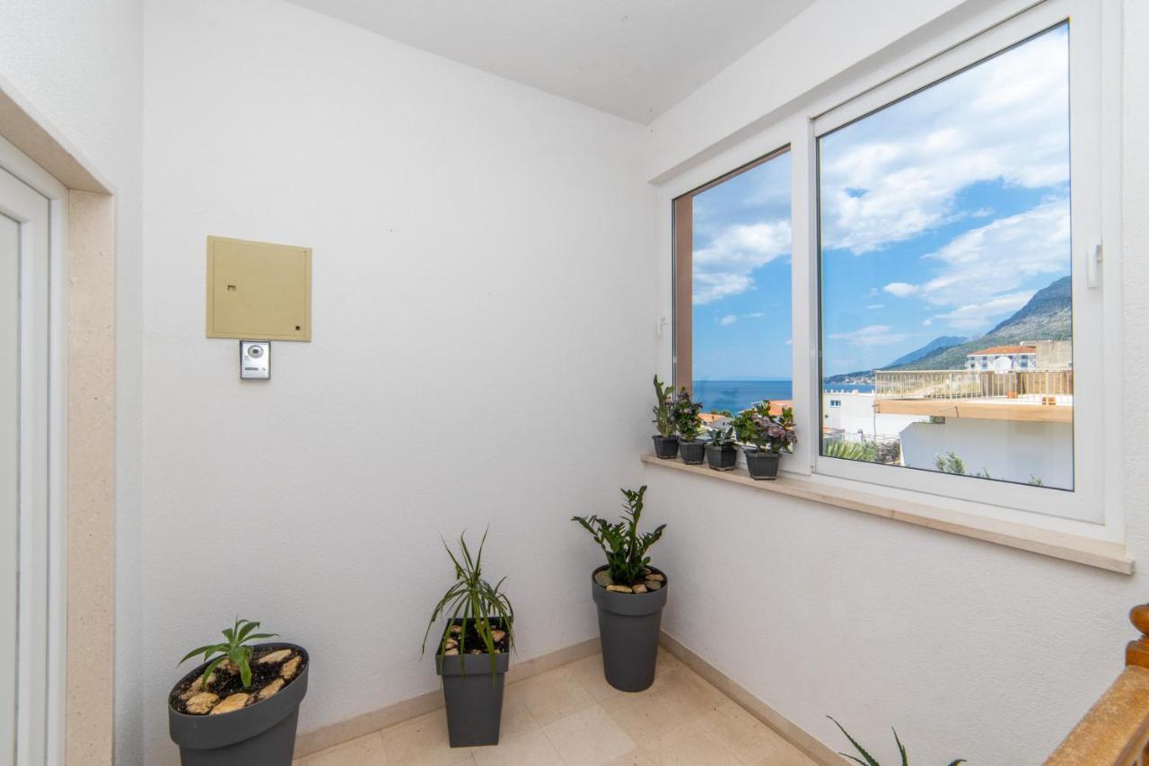 Apartmani Lile Gradac  Exteriör bild