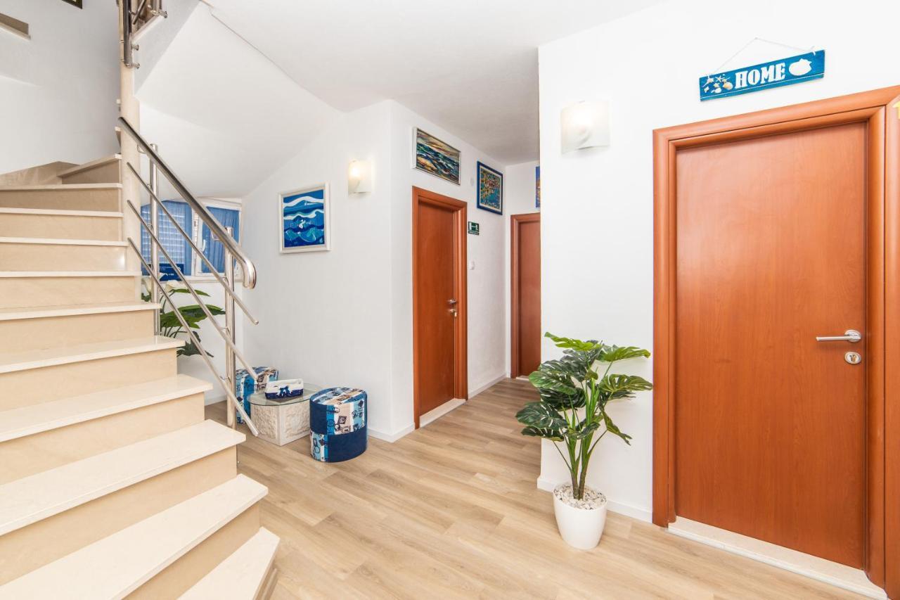 Apartmani Lile Gradac  Exteriör bild