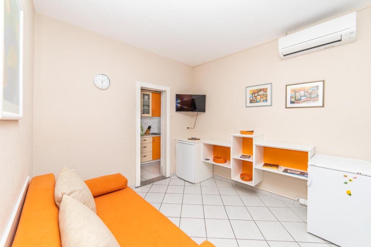 Apartmani Lile Gradac  Exteriör bild