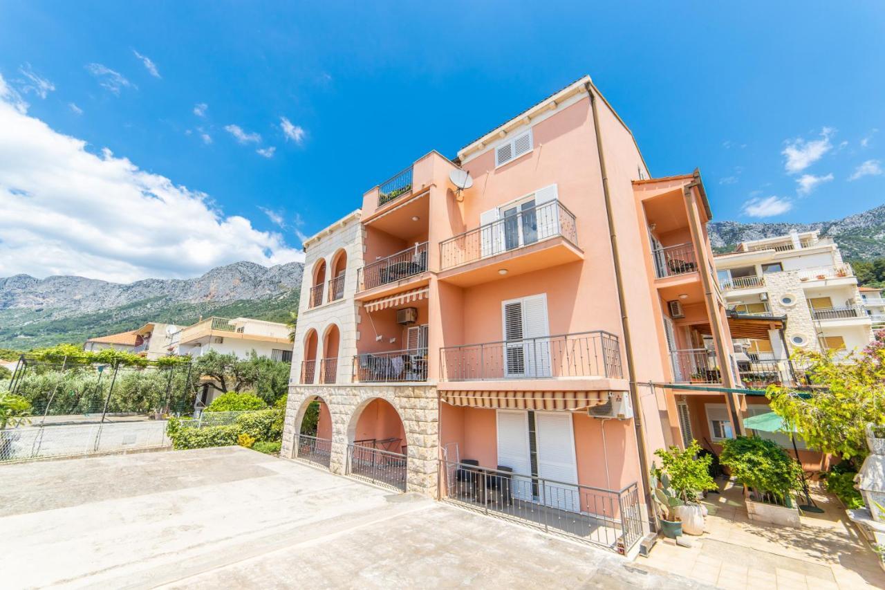 Apartmani Lile Gradac  Exteriör bild